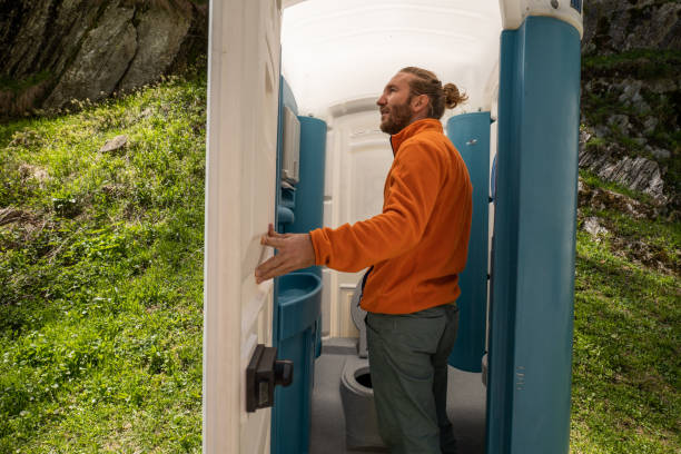 Best Wedding porta potty rental  in Robertsde, AL
